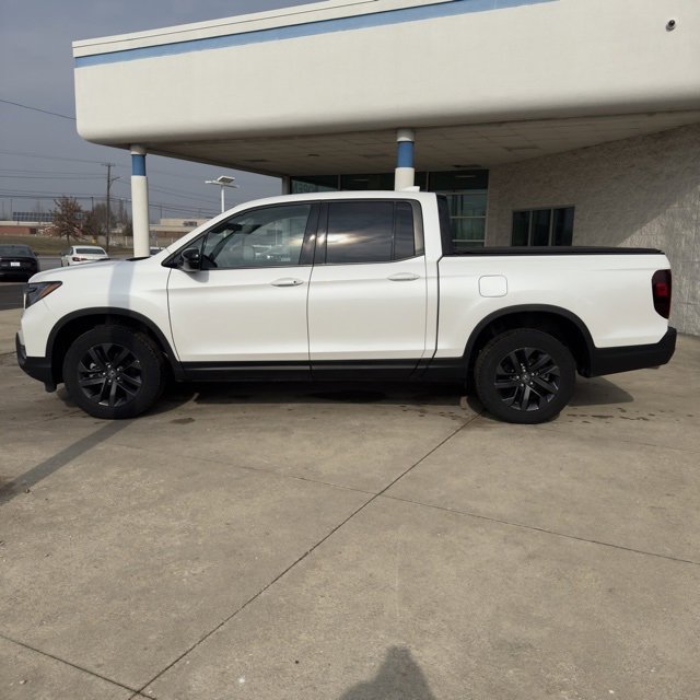 Certified 2023 Honda Ridgeline Sport image 2
