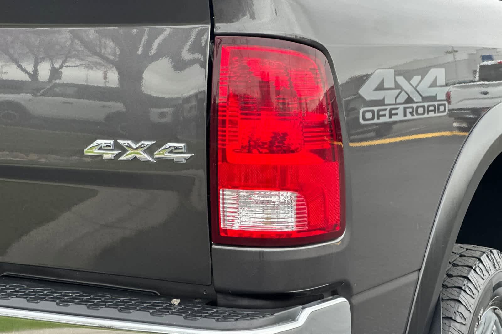Used 2018 RAM 2500 Tradesman w/ Chrome Appearance Group image 25