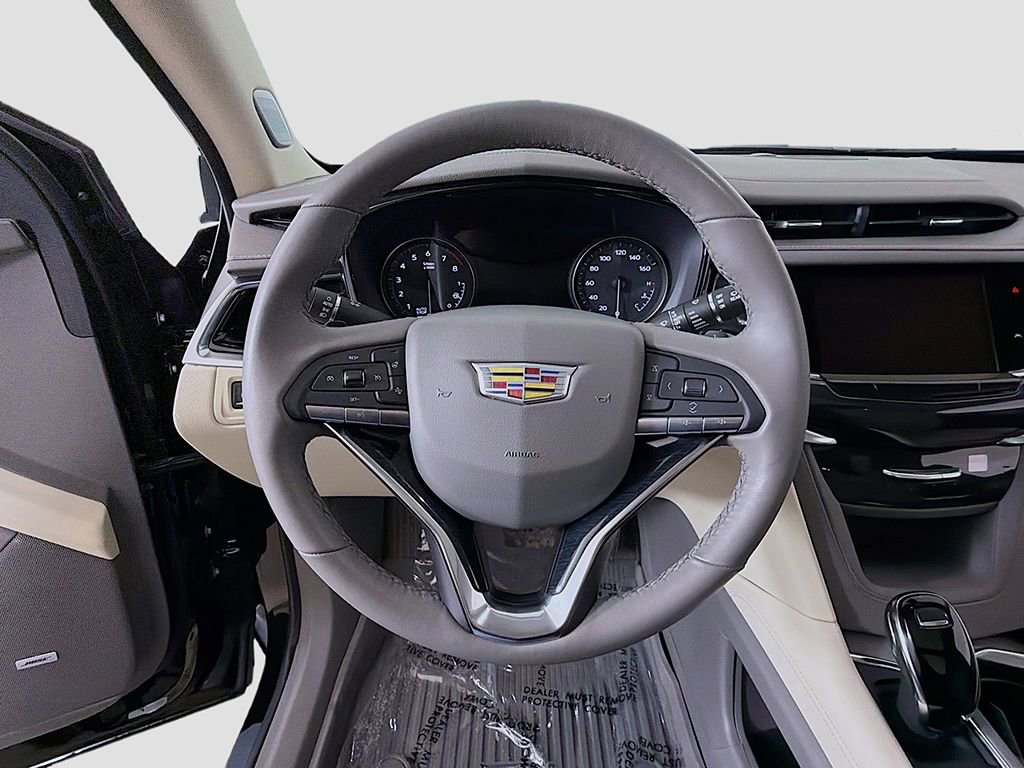 Used 2024 Cadillac XT6 Premium Luxury w/ Technology Package image 37