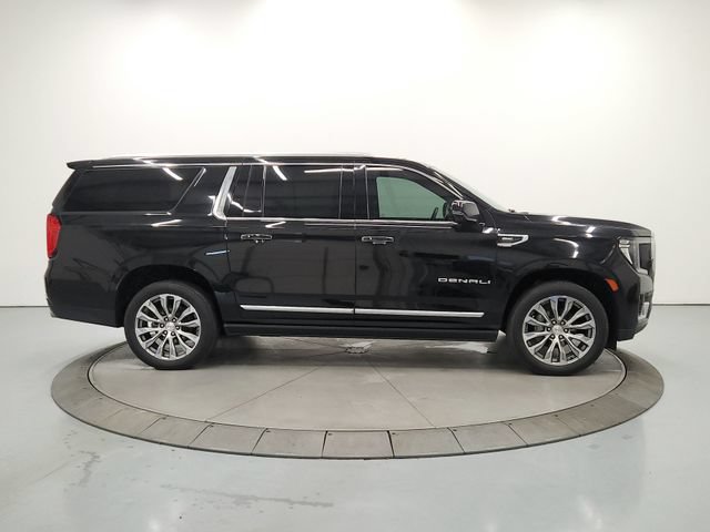 Used 2022 GMC Yukon XL Denali RWD image 8
