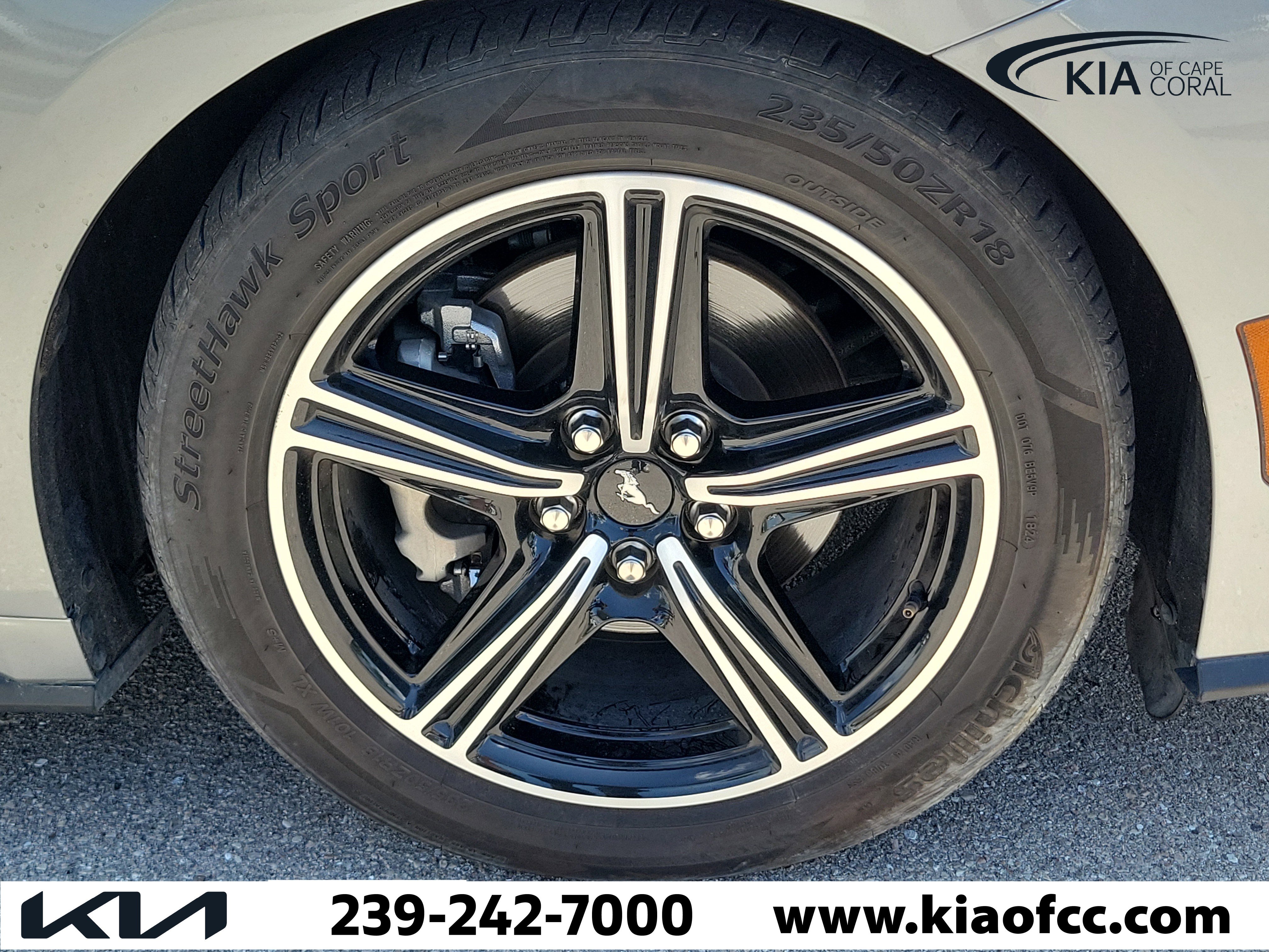 Used 2024 Ford Mustang Premium RWD image 6
