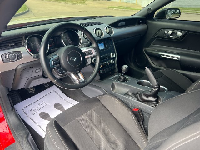 Used 2023 Ford Mustang GT RWD image 28
