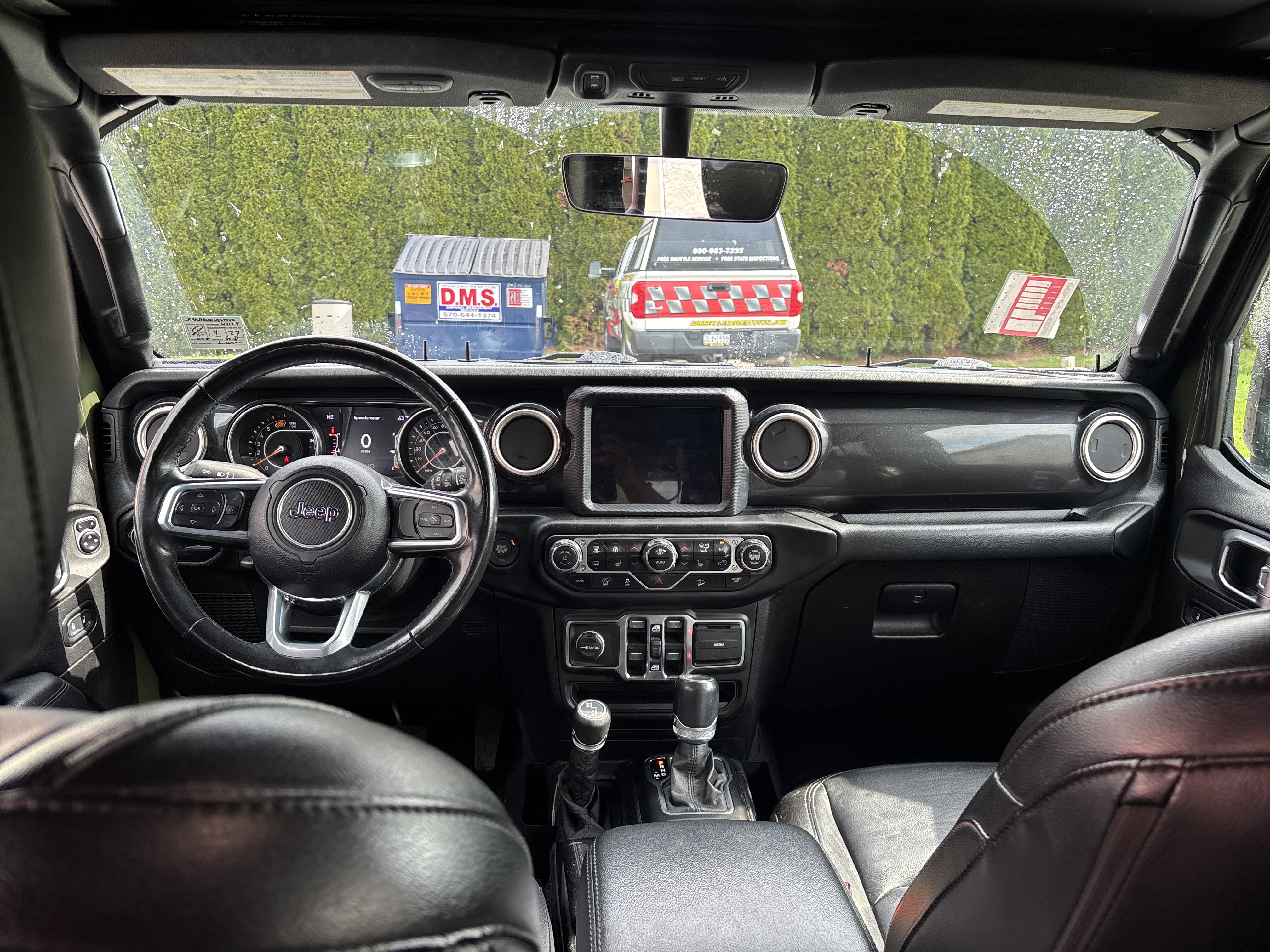 Used 2020 Jeep Wrangler Unlimited Sahara image 14