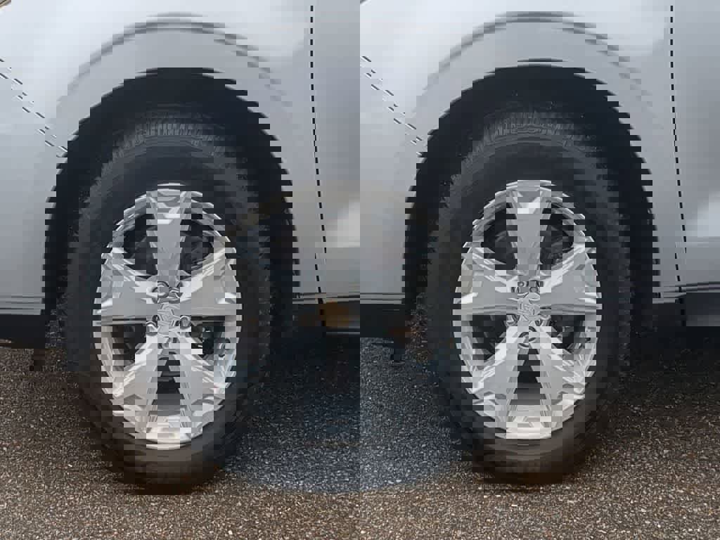 Used 2015 Subaru Forester 2.5i Premium w/ All-Weather Package image 13