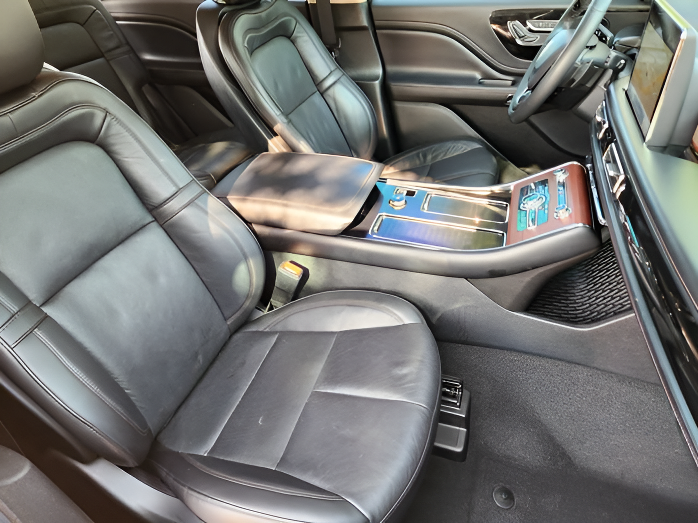 Used 2022 Lincoln Aviator Reserve w/ Elements Package Plus RWD image 8