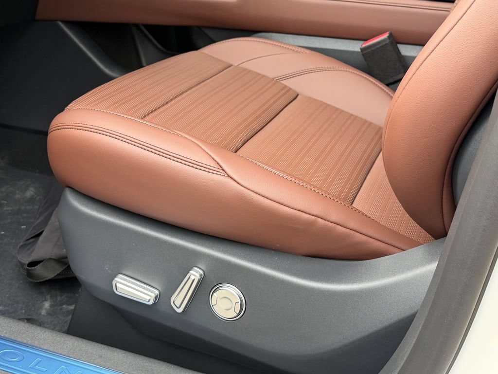 New 2026 Lincoln Nautilus Reserve AWD/4WD image 24