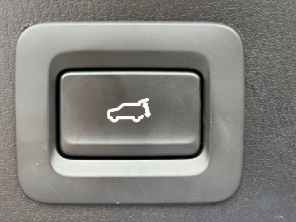 Used 2025 MAZDA CX-5 AWD 2.5 S w/ Preferred Package image 11