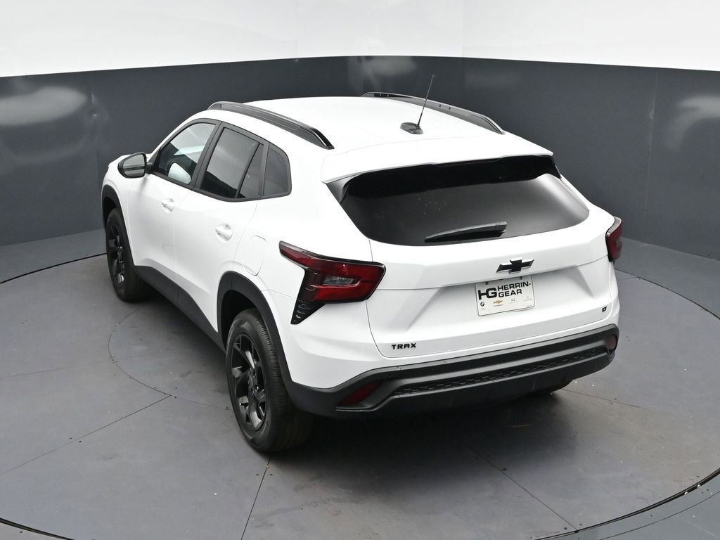 New 2026 Chevrolet Trax LT w/ Driver Confidence Package FWD image 33