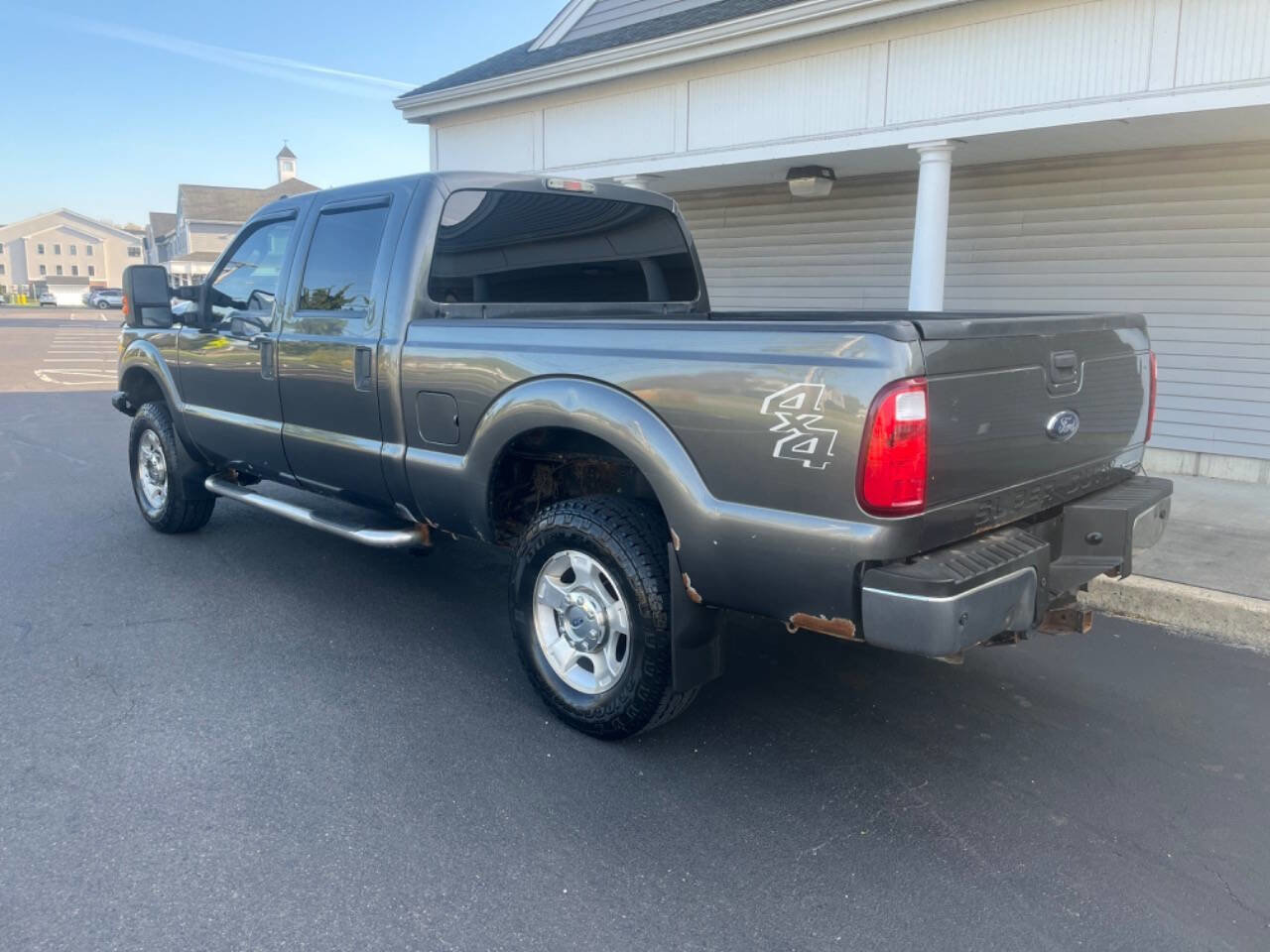 Used 2016 Ford F250 XLT w/ XLT Value Package AWD/4WD image 3
