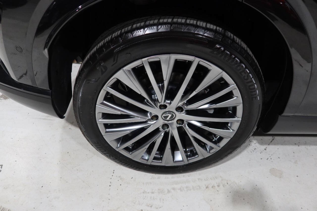 Used 2024 Lexus RX 450h AWD w/ Convenience Package image 40