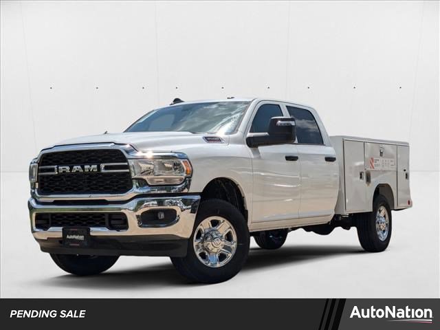 New 2024 RAM 3500 Tradesman w/ Chrome Appearance Group