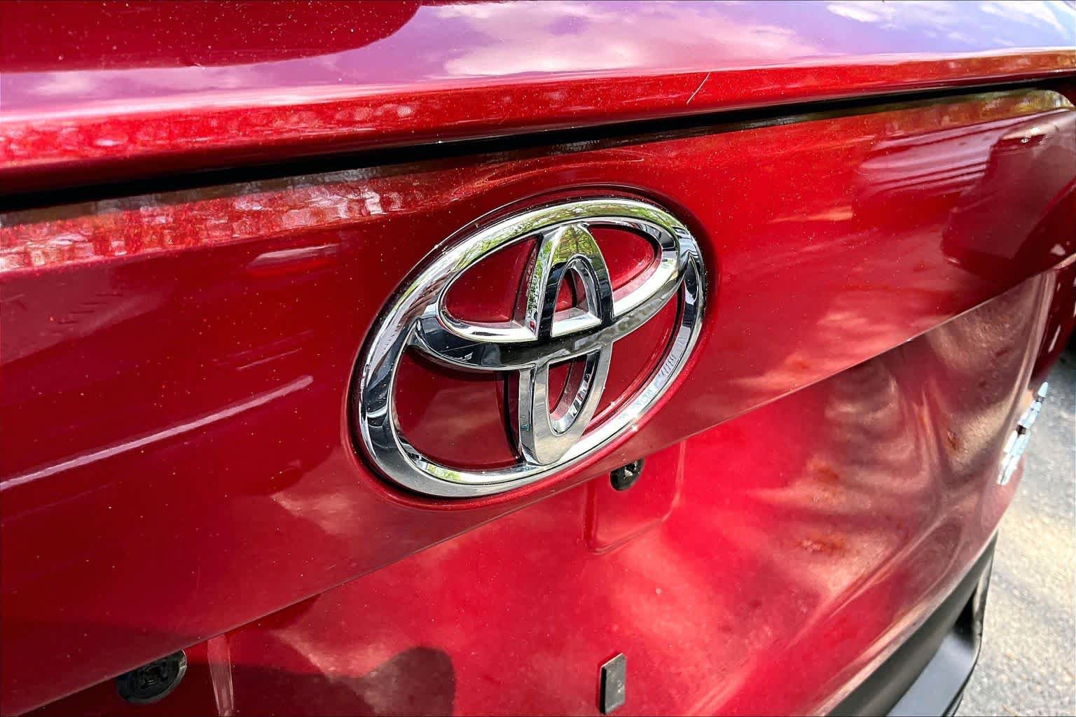 Certified 2024 Toyota RAV4 XLE w/ Convenience Package AWD/4WD image 30