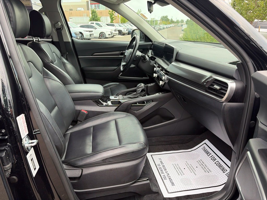 Used 2025 Kia Telluride S AWD/4WD image 13