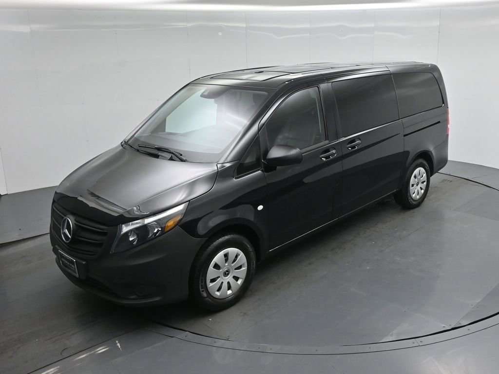 Used 2023 Mercedes-Benz Metris Passenger image 33