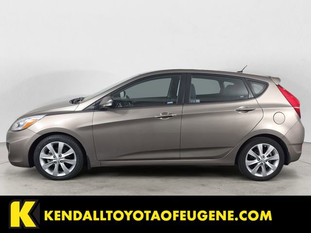 Used 2014 Hyundai Accent SE FWD image 2