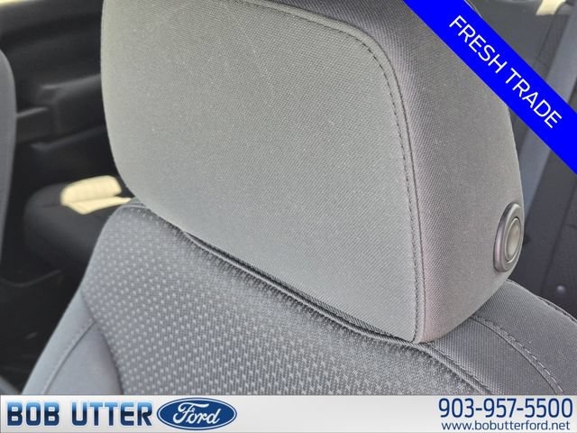 Used 2020 Chevrolet Silverado 1500 Custom w/ Custom Value Package RWD image 15