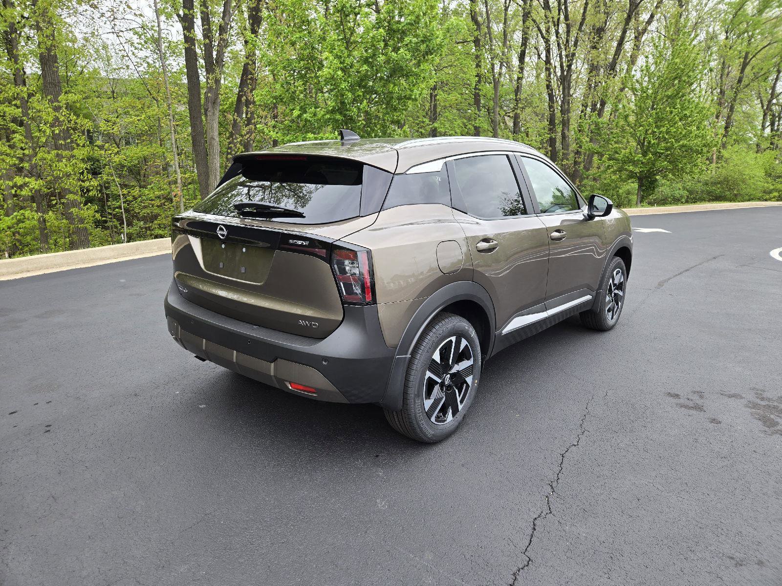 New 2026 Nissan Kicks SV w/ SV Premium Package AWD/4WD image 3