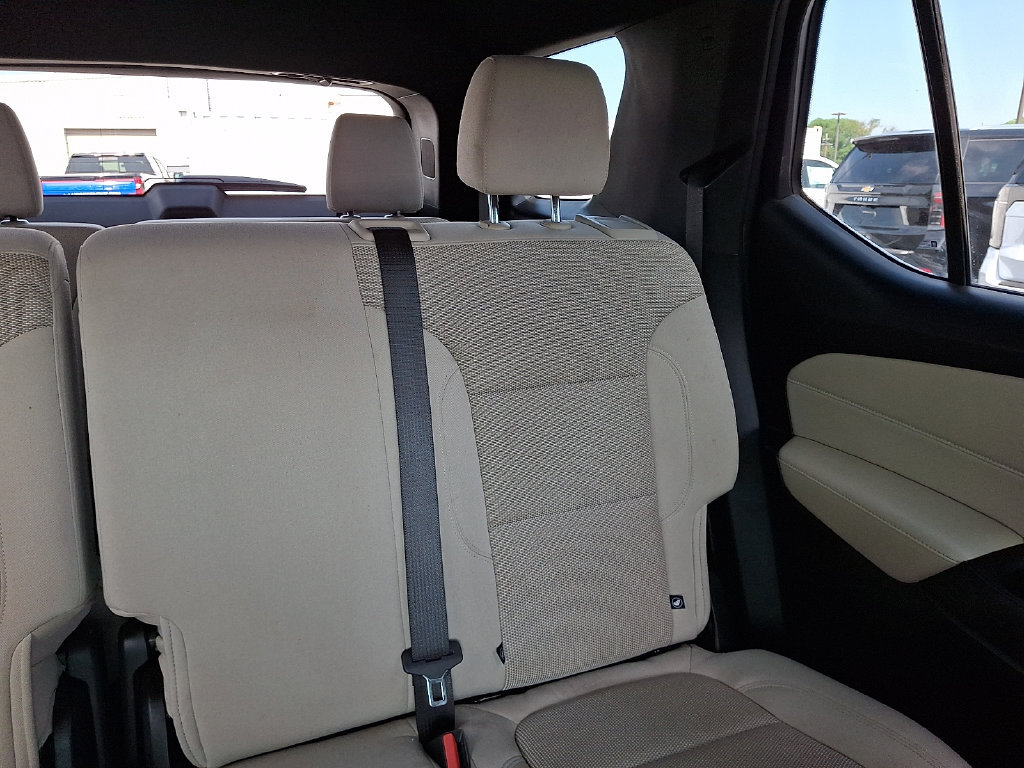 Used 2022 Chevrolet Traverse LS FWD image 21
