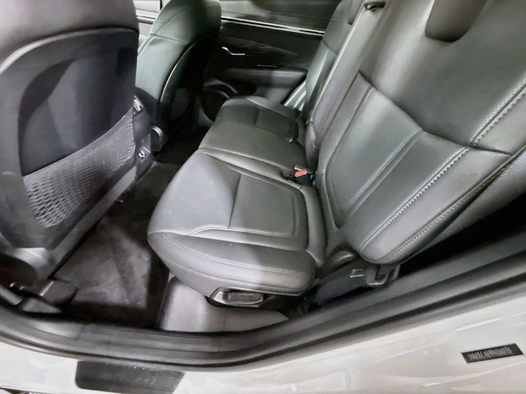 Certified 2023 Hyundai Tucson Limited AWD/4WD image 30