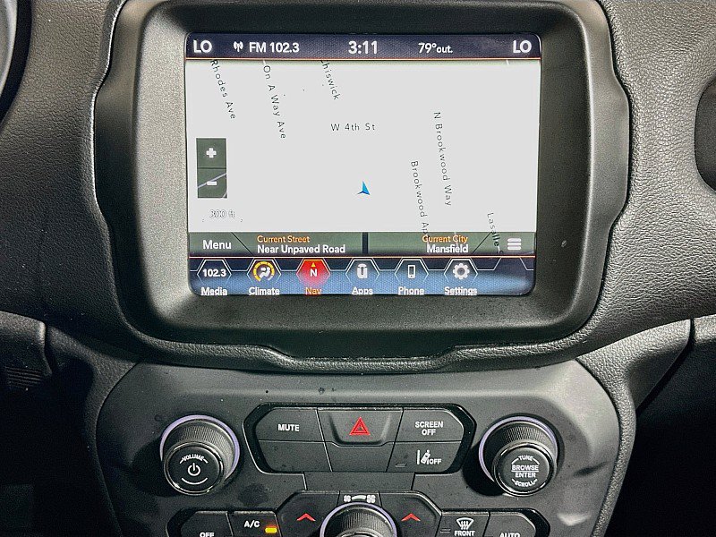 Used 2023 Jeep Renegade Trailhawk AWD/4WD image 15