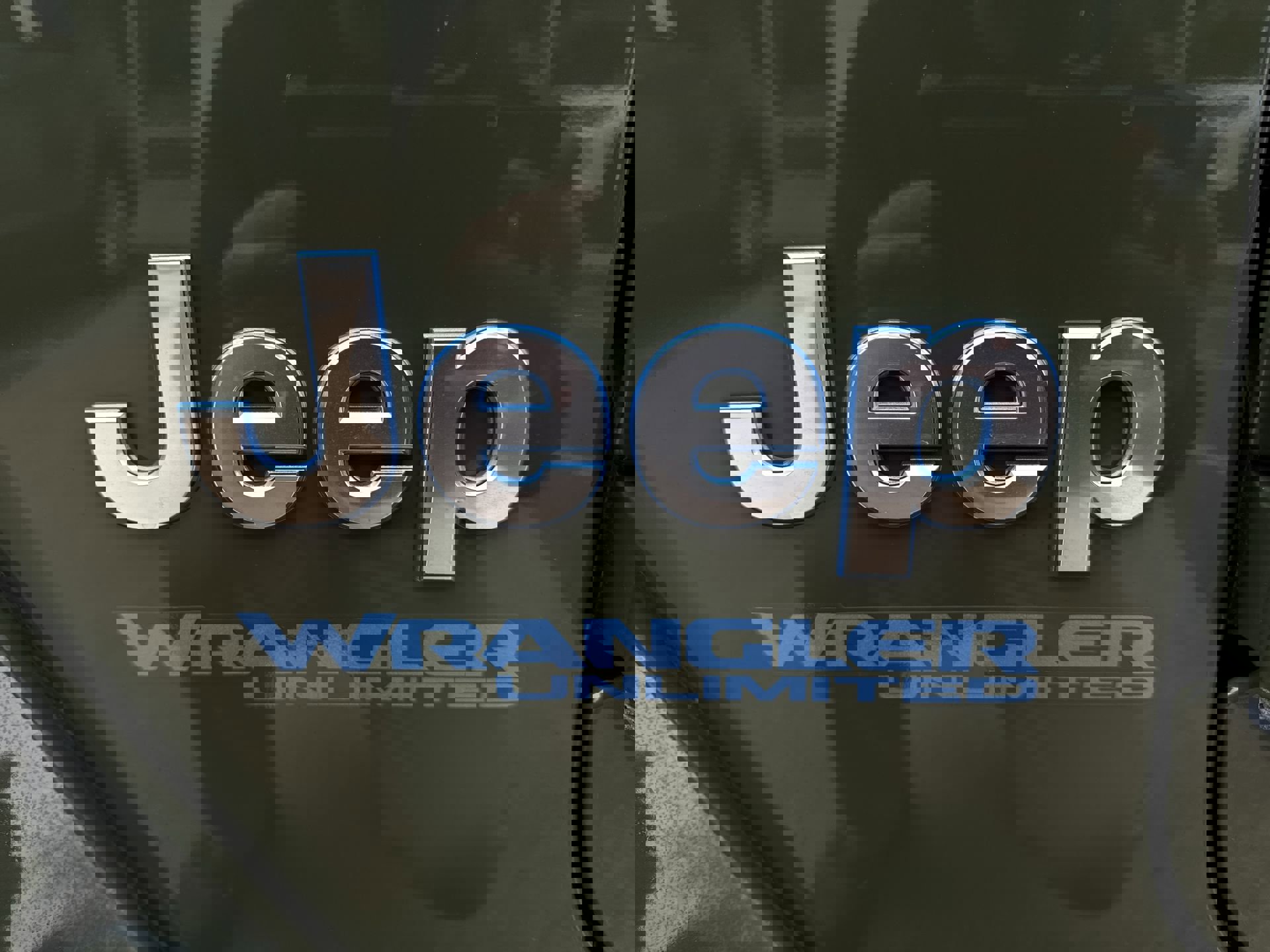 Used 2021 Jeep Wrangler Unlimited Sahara w/ Cold Weather Group image 32