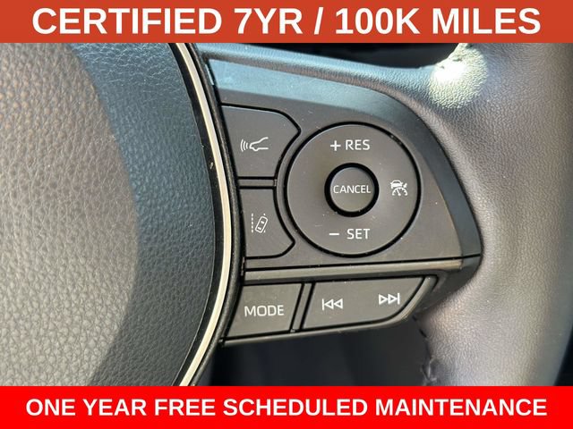 Used 2022 Toyota RAV4 XLE Premium AWD/4WD image 25