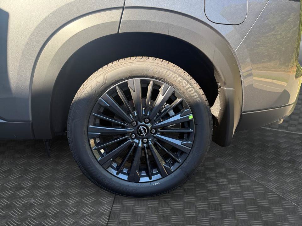 New 2026 Nissan Pathfinder SL w/ SL Premium Package FWD image 22