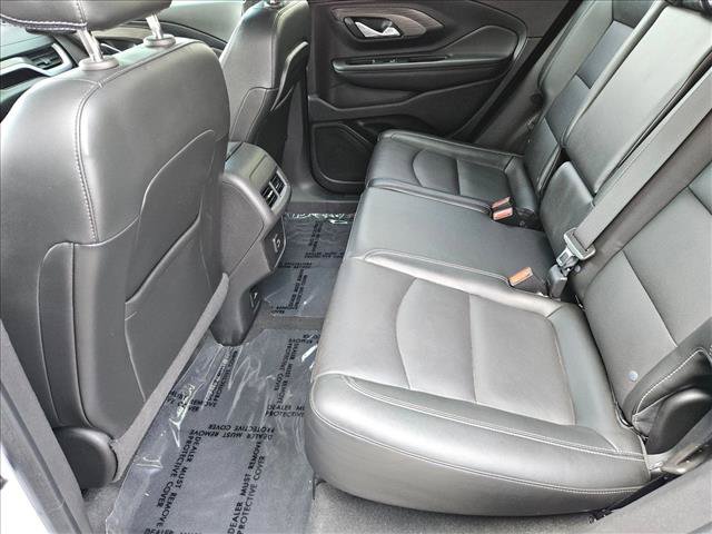Used 2023 GMC Terrain SLT FWD image 21
