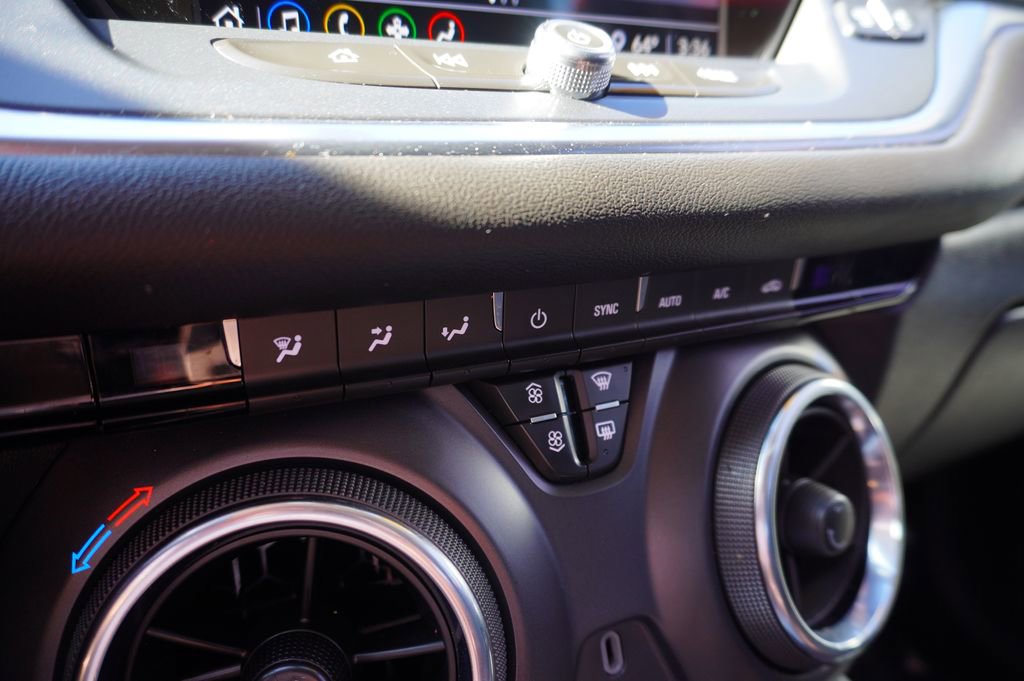 Used 2022 Chevrolet Blazer LT image 17