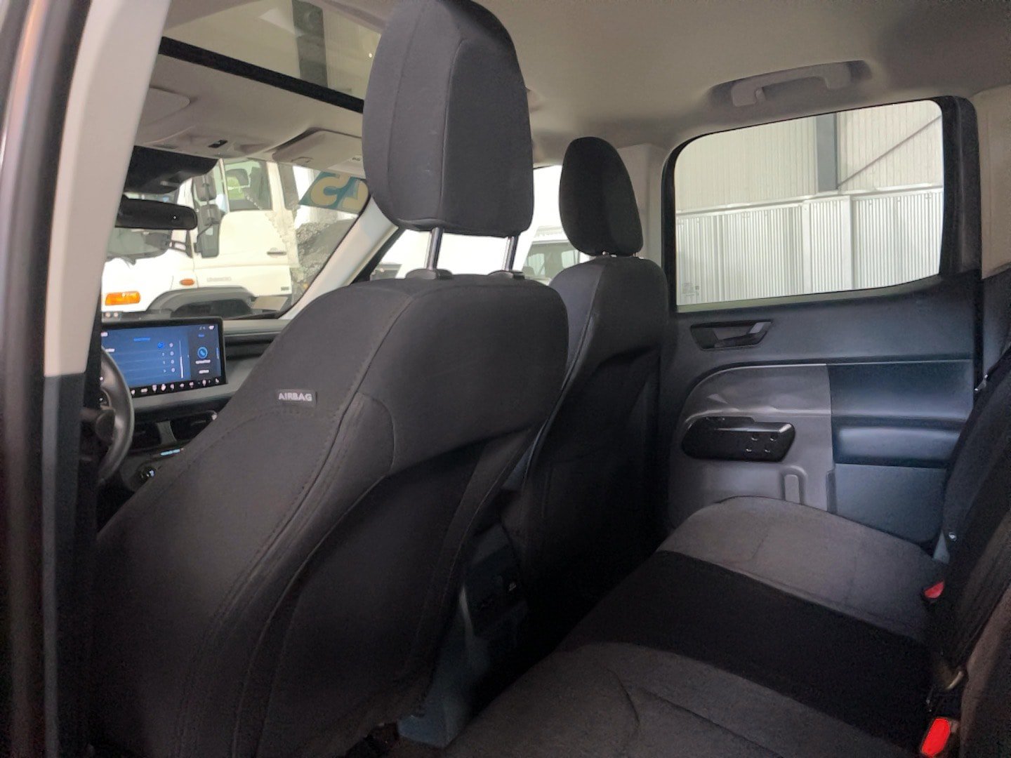 Used 2025 Ford Maverick XLT w/ XLT Luxury Package AWD/4WD image 7