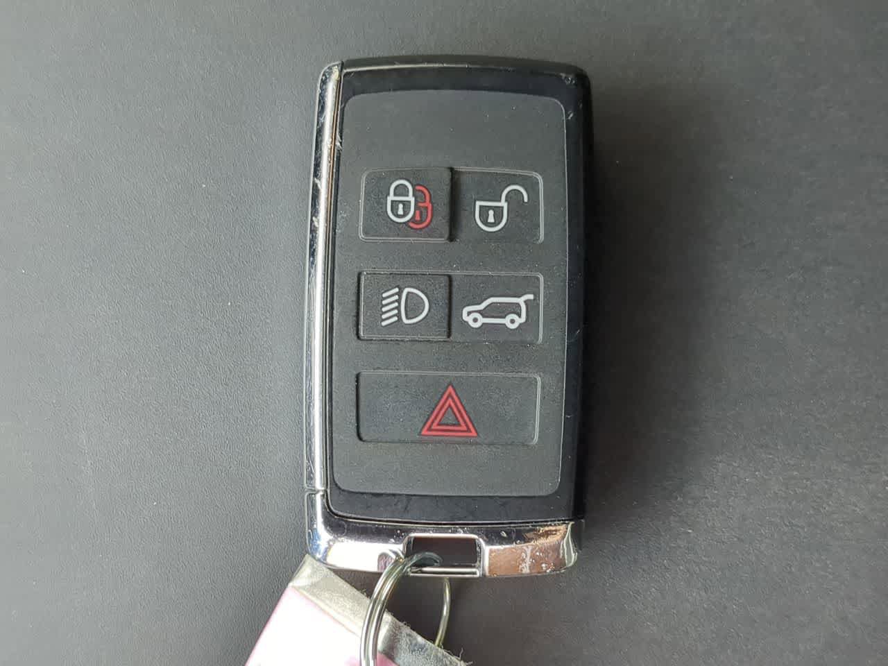Used 2025 Land Rover Defender 110 S AWD/4WD image 37