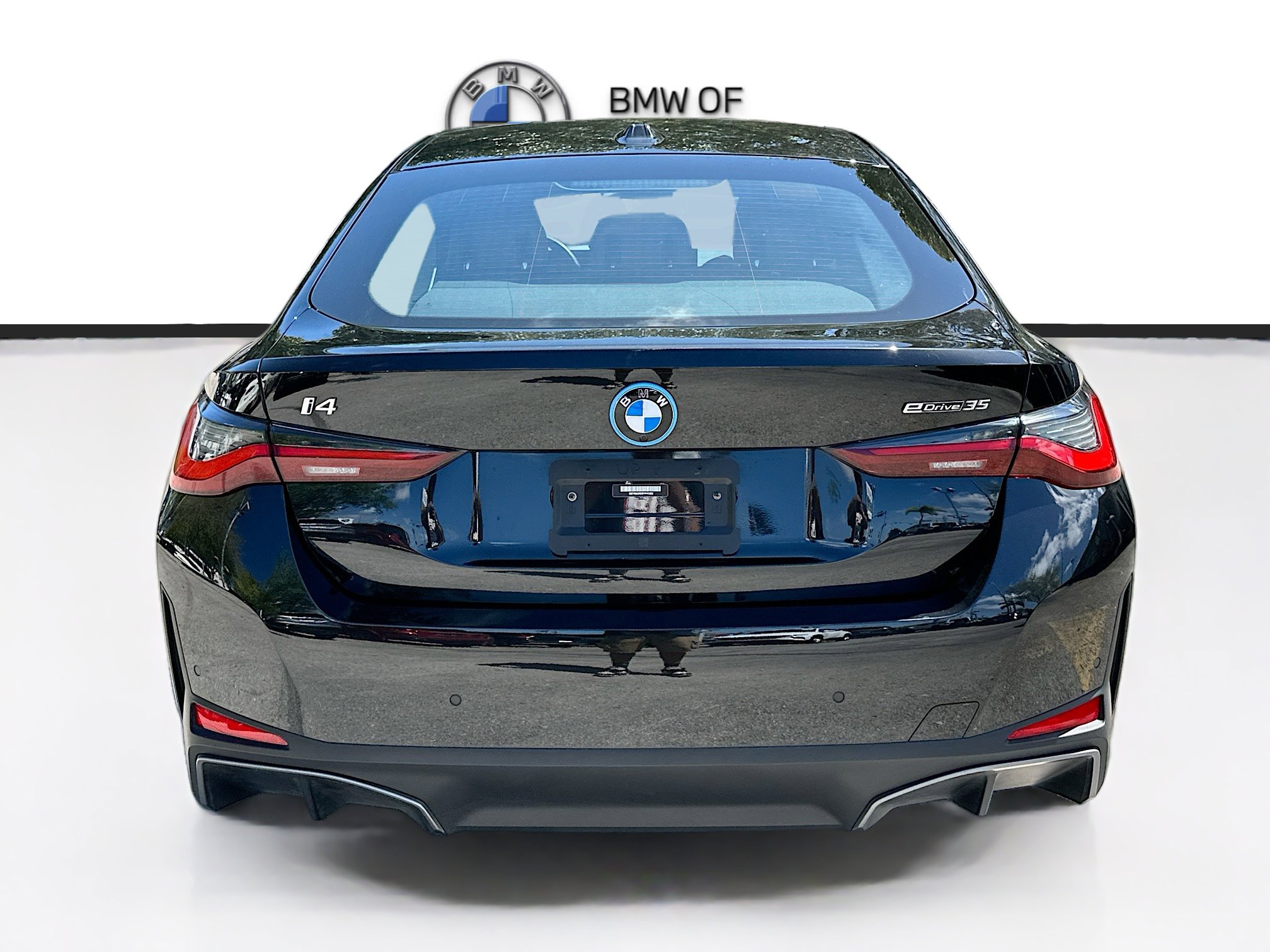 Certified 2023 BMW i4 eDrive35 w/ Parking Assistance Package image 6
