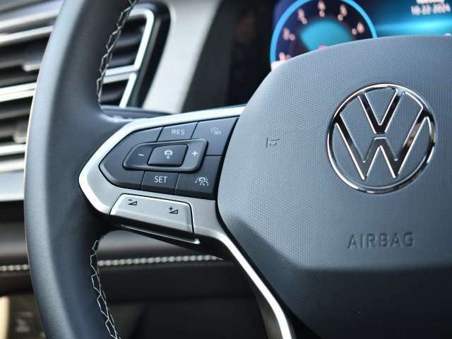 New 2025 Volkswagen Atlas Cross Sport SE AWD/4WD image 22