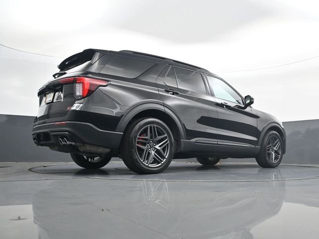 Used 2025 Ford Explorer ST AWD/4WD image 26