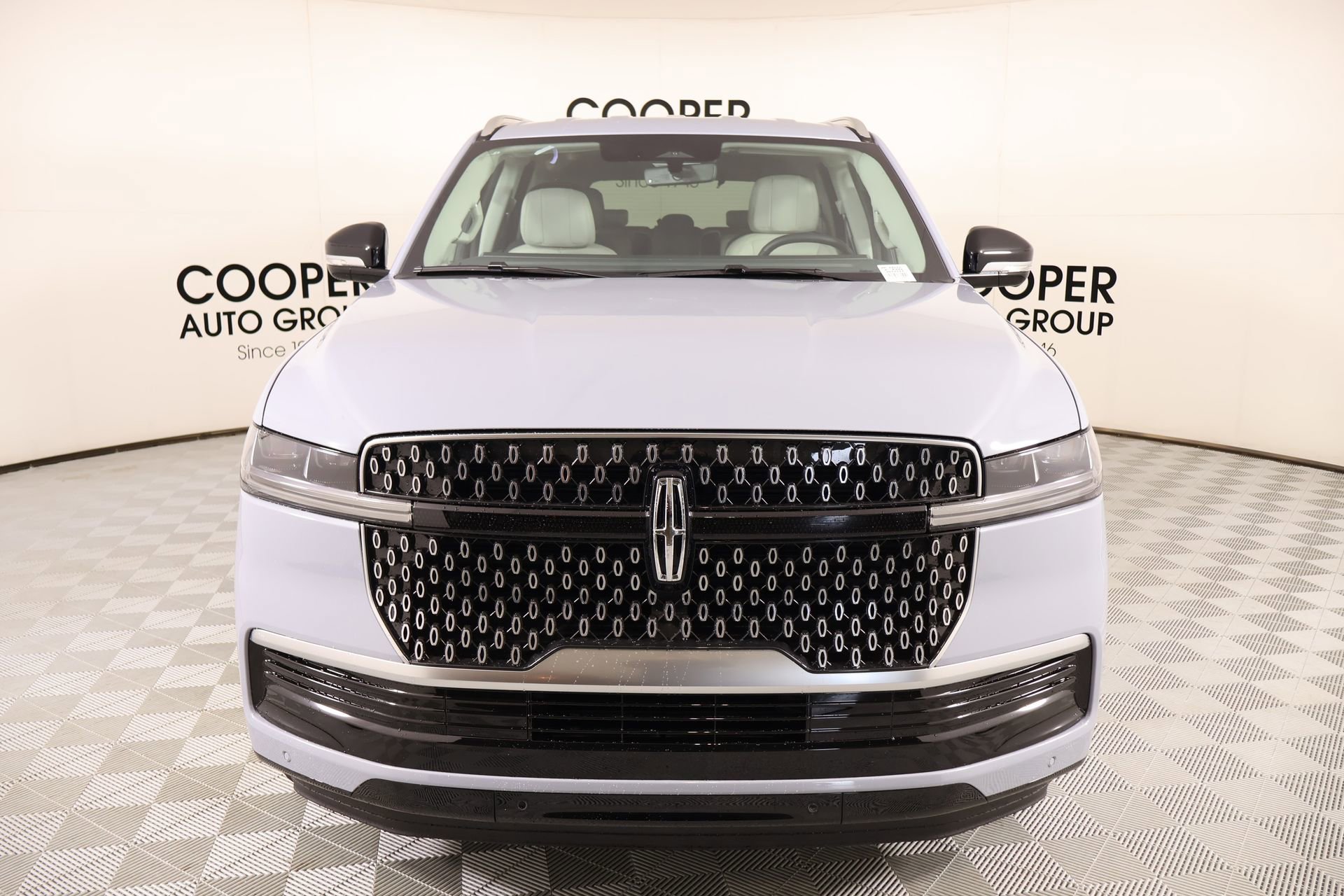 New 2026 Lincoln Navigator Premiere image 9