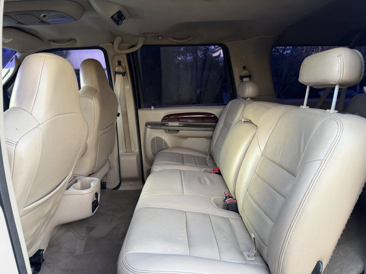 Used 2004 Ford Excursion Limited image 18