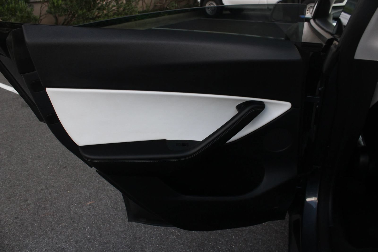 Used 2021 Tesla Model Y Long Range AWD/4WD image 21