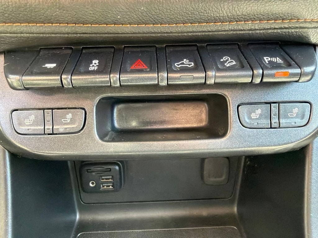 Used 2022 GMC Canyon AT4 AWD/4WD image 26