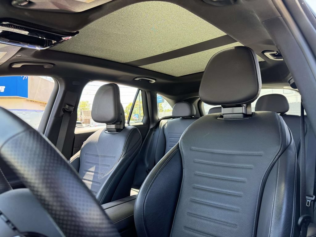 Used 2025 Mercedes-Benz GLC 43 AMG 4MATIC image 22