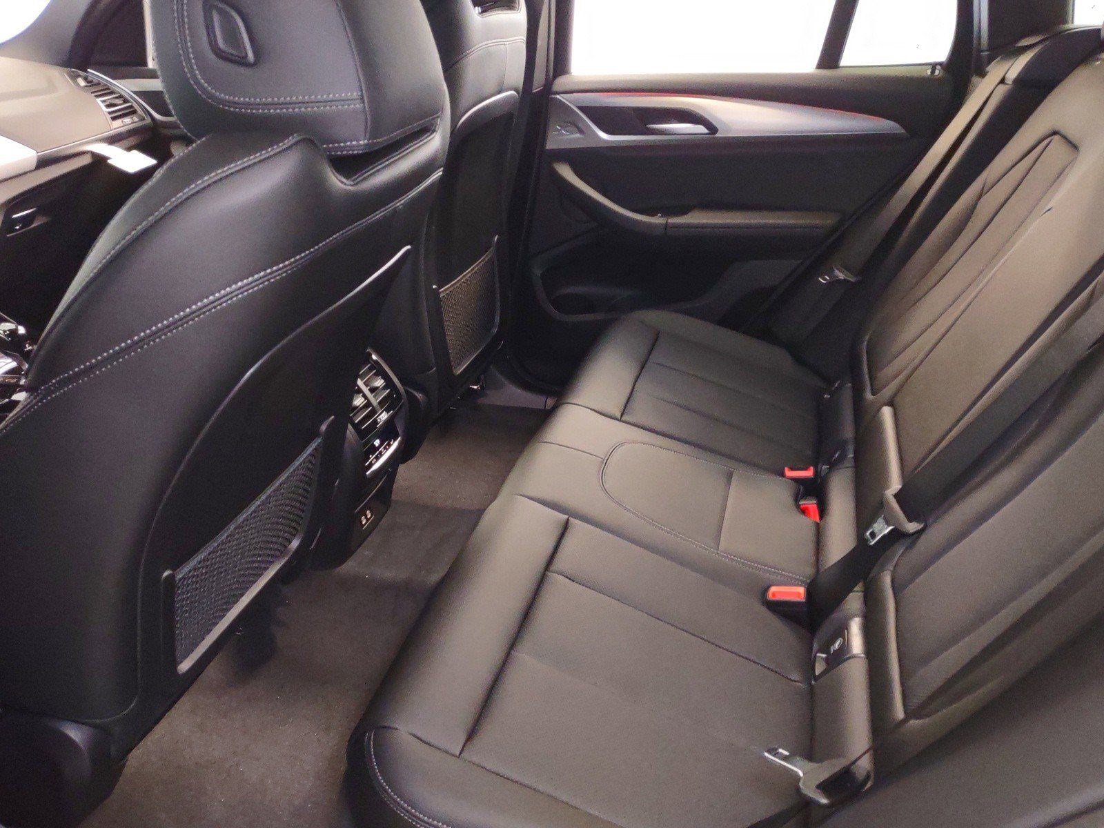 New 2024 BMW X3 sDrive30i w/ Convenience Package RWD image 12