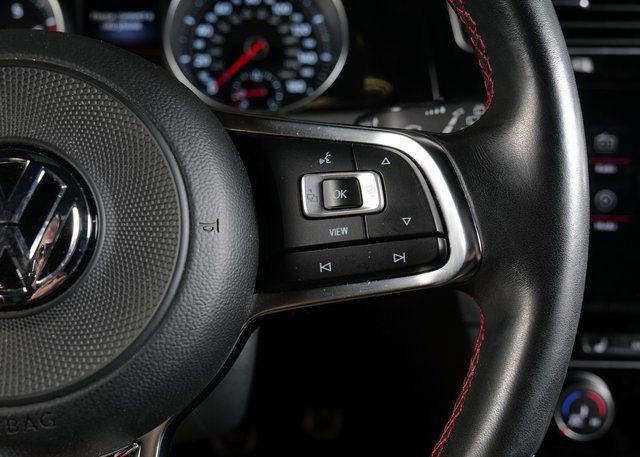 Used 2021 Volkswagen GTI SE image 23