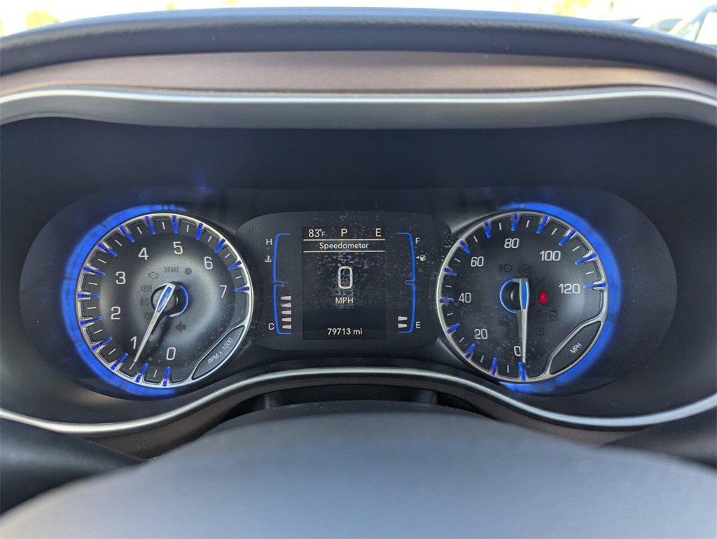 Used 2023 Chrysler Voyager LX image 31