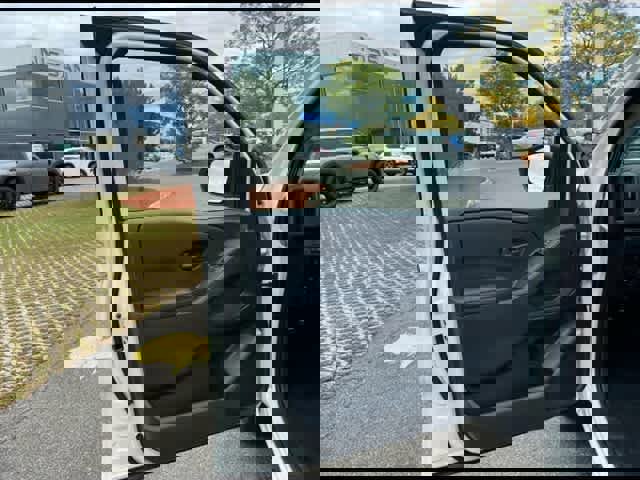 New 2026 Nissan Frontier S image 10