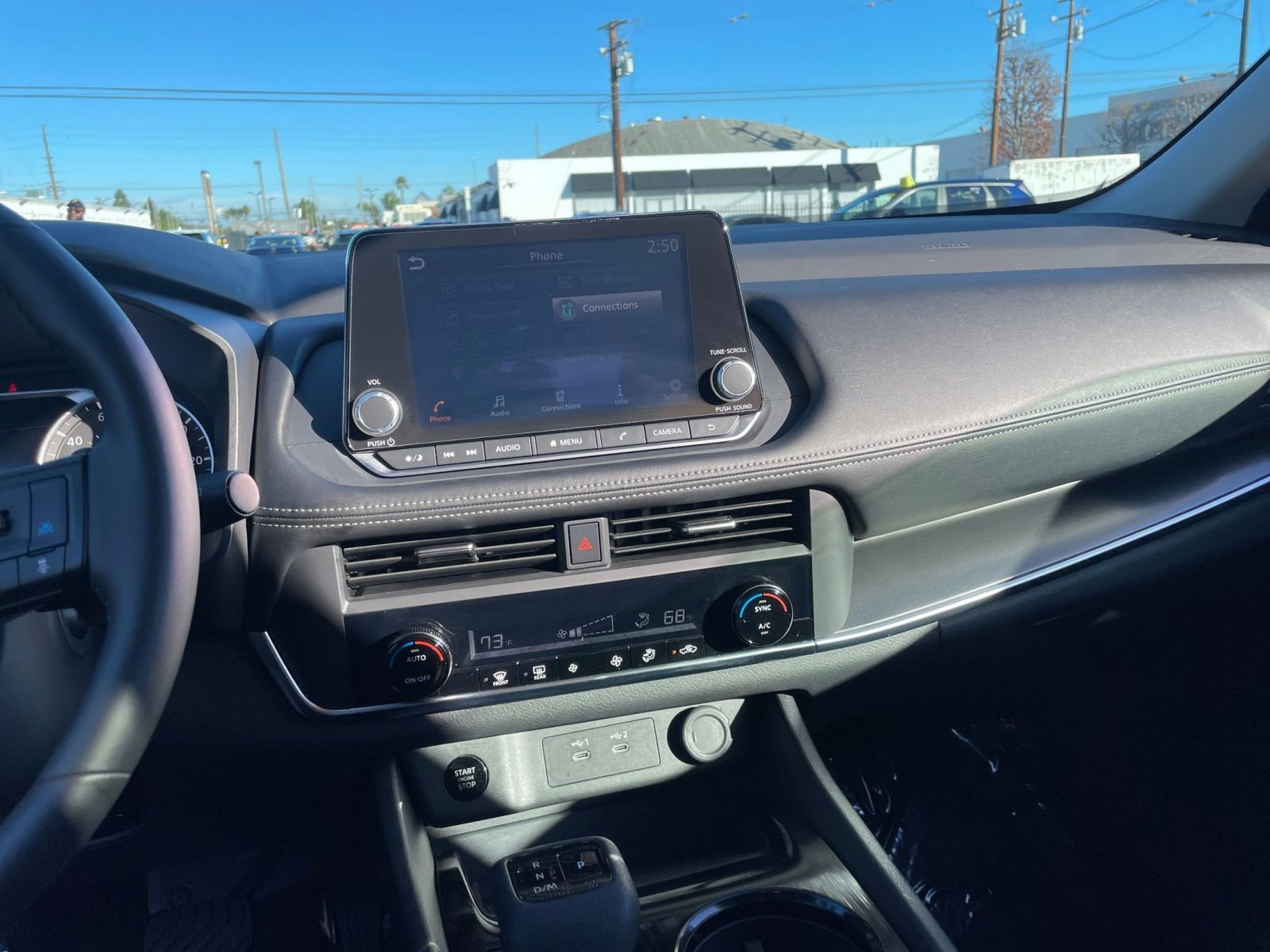 Used 2025 Nissan Rogue SV image 18