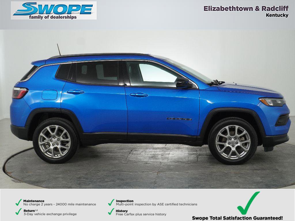 Used 2022 Jeep Compass Latitude image 2
