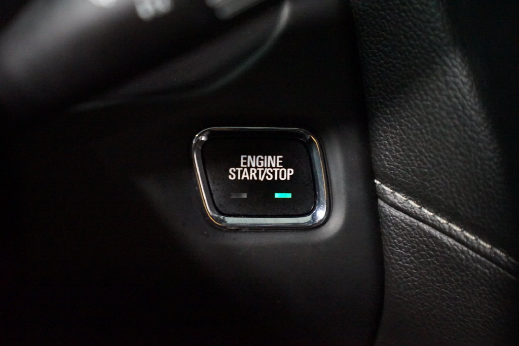 Used 2019 GMC Acadia SLT w/ LPO, Cargo Package FWD image 23