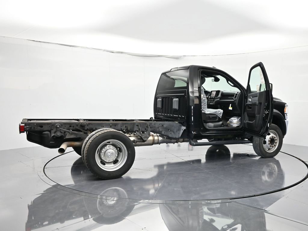 Used 2023 RAM 4500 SLT w/ Quick Order Package 2YG SLT RWD image 44