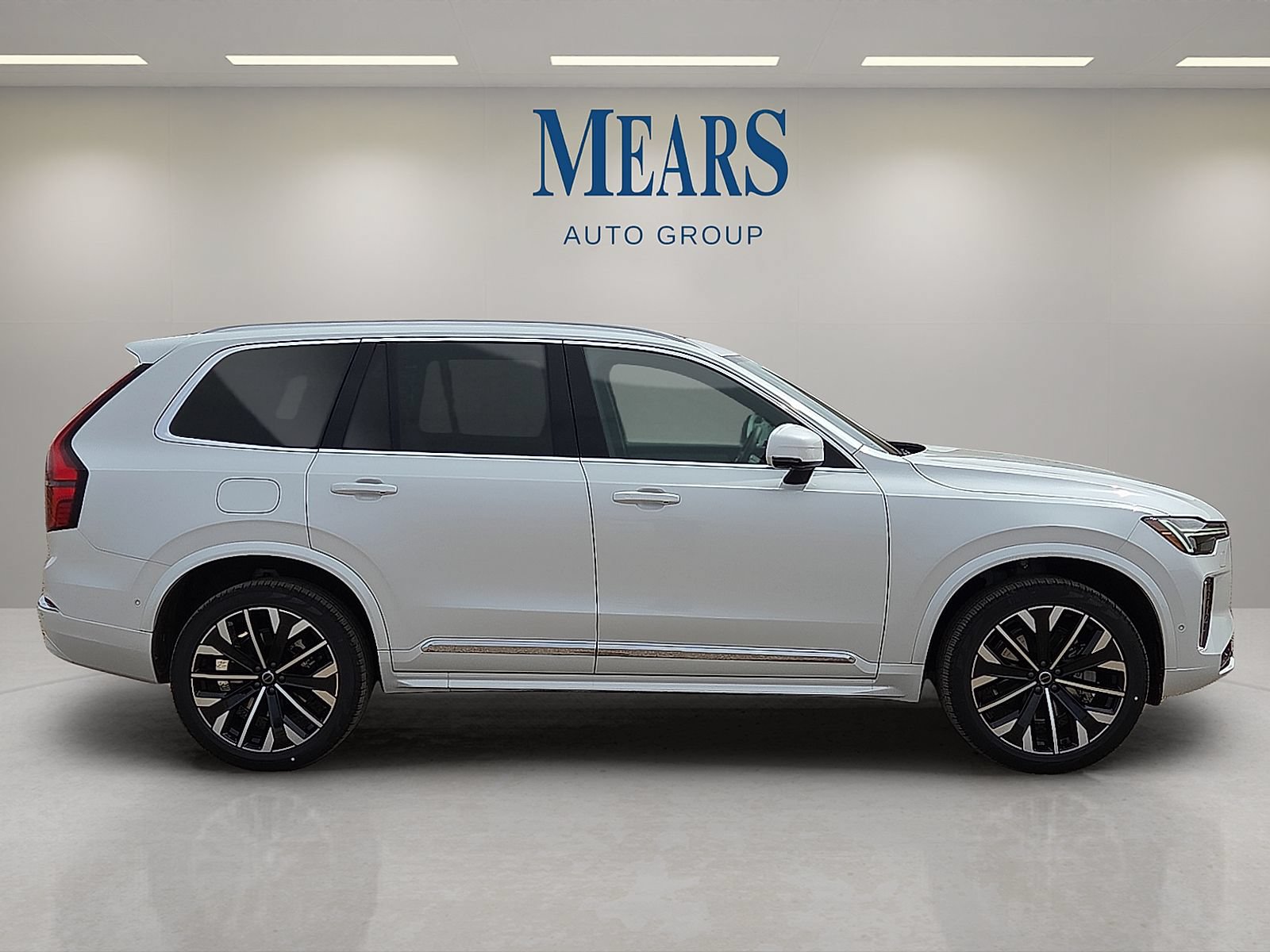 New 2026 Volvo XC90 B6 Ultra w/ Protection Package AWD/4WD image 6