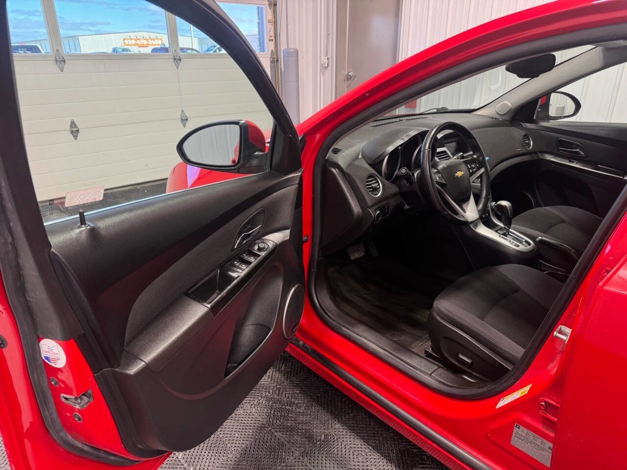 Used 2014 Chevrolet Cruze LT w/ All-Star Edition FWD image 5