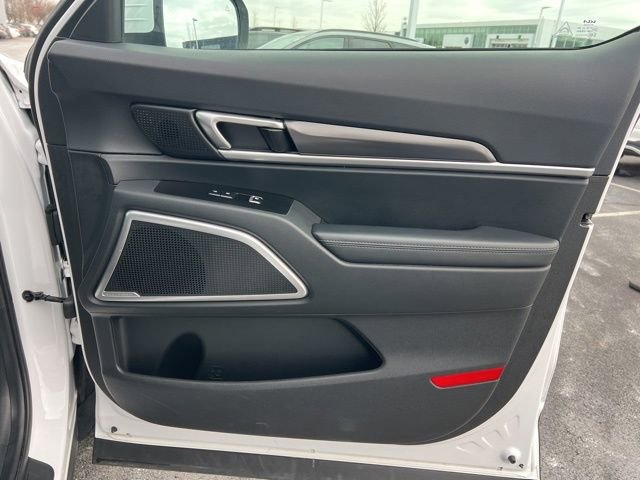 Certified 2025 Kia Telluride S image 38